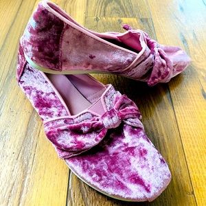 Toms dusty Rose crushed Velvet Bow Shoes 8